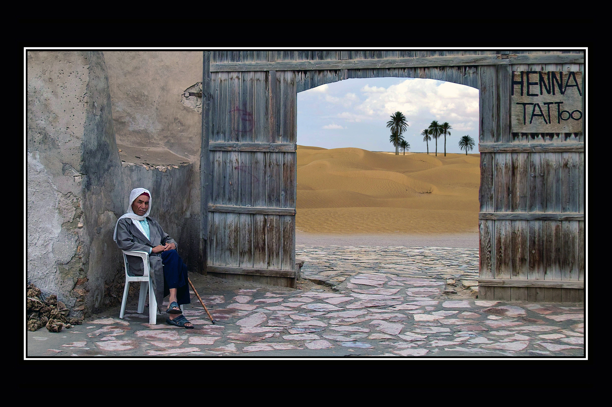 08-The gate of Sahara.jpg
